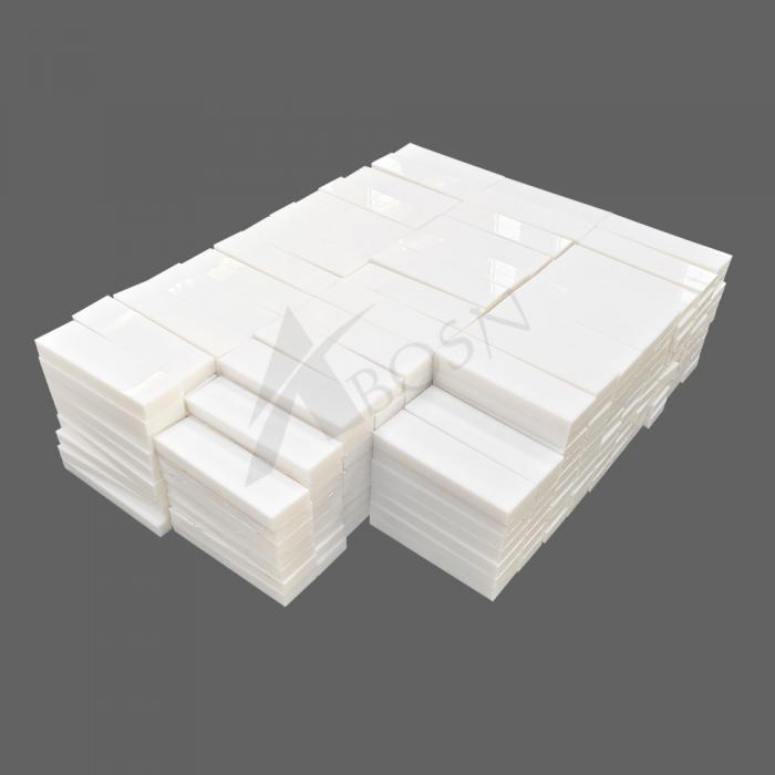 高性能UHMW-PE耐磨刮板：低摩擦、自润滑、耐磨损的刮料利器