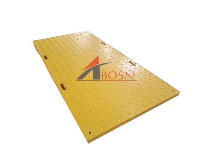 Wear resistant HDPE ground protection lawn protection mat