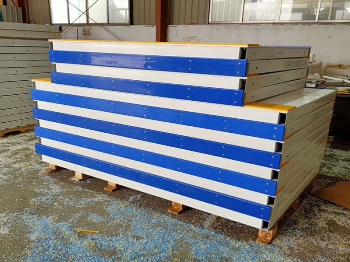 Roller Skating Rink Barrier Skate Board Hockey Dasher Board Manufacturing