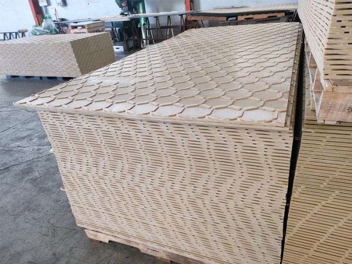 Have you ever seen ground mats with different patterns on both sides?